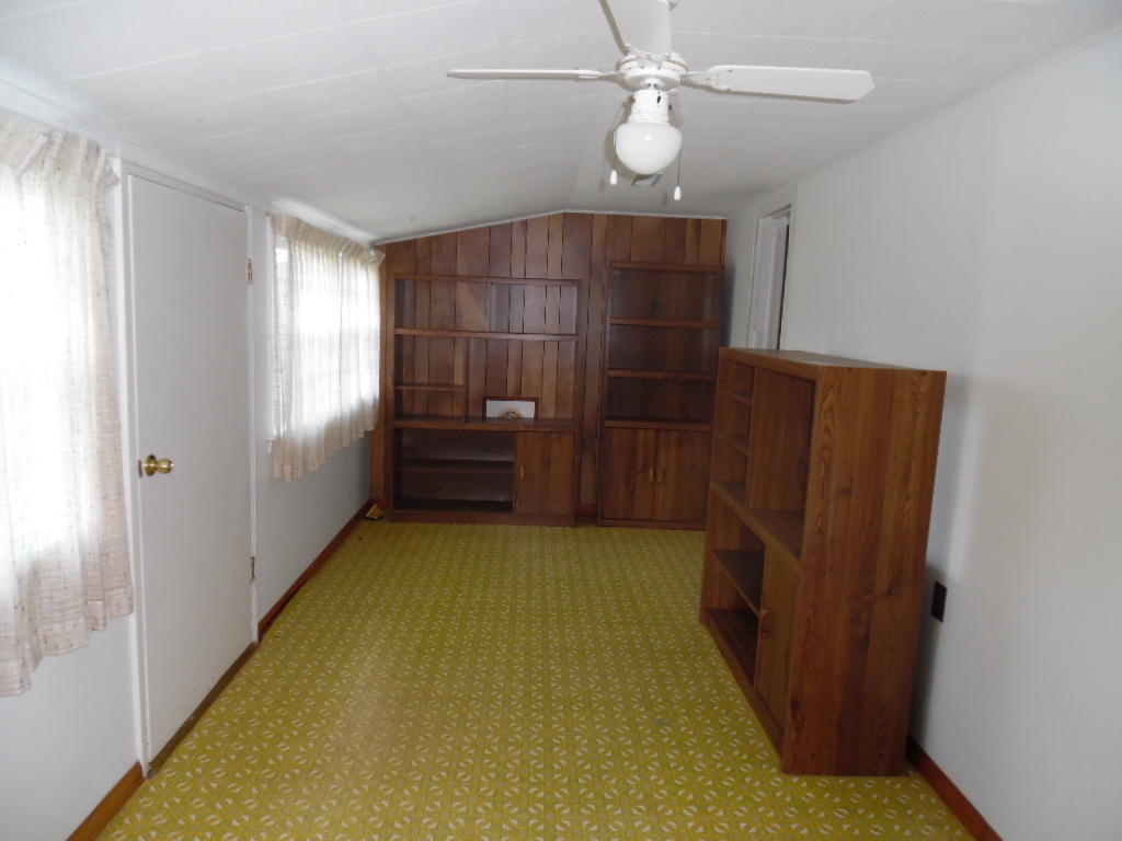7472 Old Mill Rd, Baxter, TN 38544 photo 2