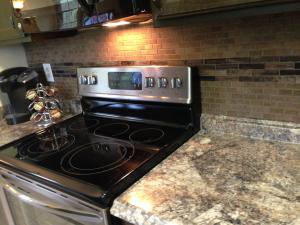7621 Holcombridge Blvd, Powell, TN 37849 photo 4