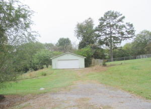 8101 Harmon Rd, Powell, TN 37849 photo 4