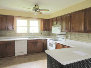 8101 Harmon Rd, Powell, TN 37849 photo 2