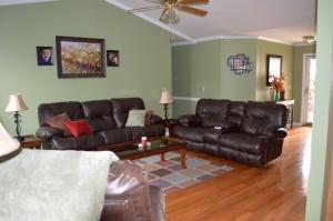 7524 Wilderness Path, Corryton, TN 37721 photo 2
