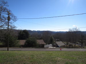 308 Maple St, Clinton, TN 37716 photo 4