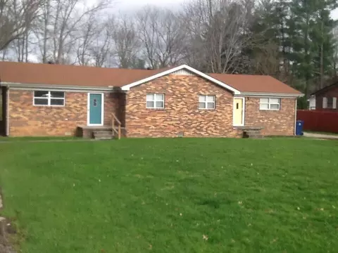 1010 Chichester Ave, Middlesboro, KY 40965 photo 1