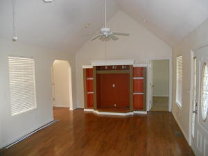 638 Robs Rd, Grimsley, TN 38565 photo 12
