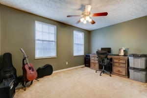 2106 Ember Brook Ln, Powell, TN 37849 photo 14