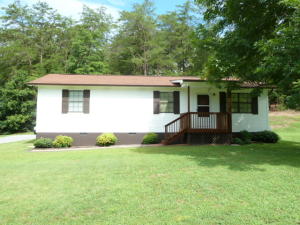 1420 E Wolf Valley Rd, Heiskell, TN 37754 photo 1
