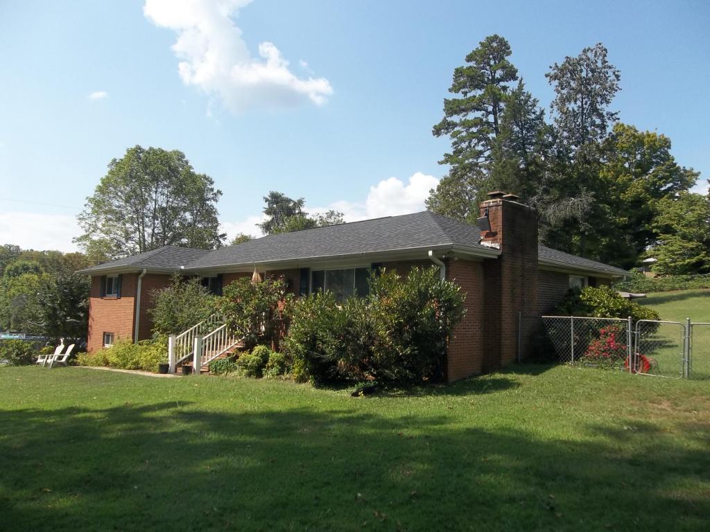 325 Irwin Rd, Powell, TN 37849 photo 2