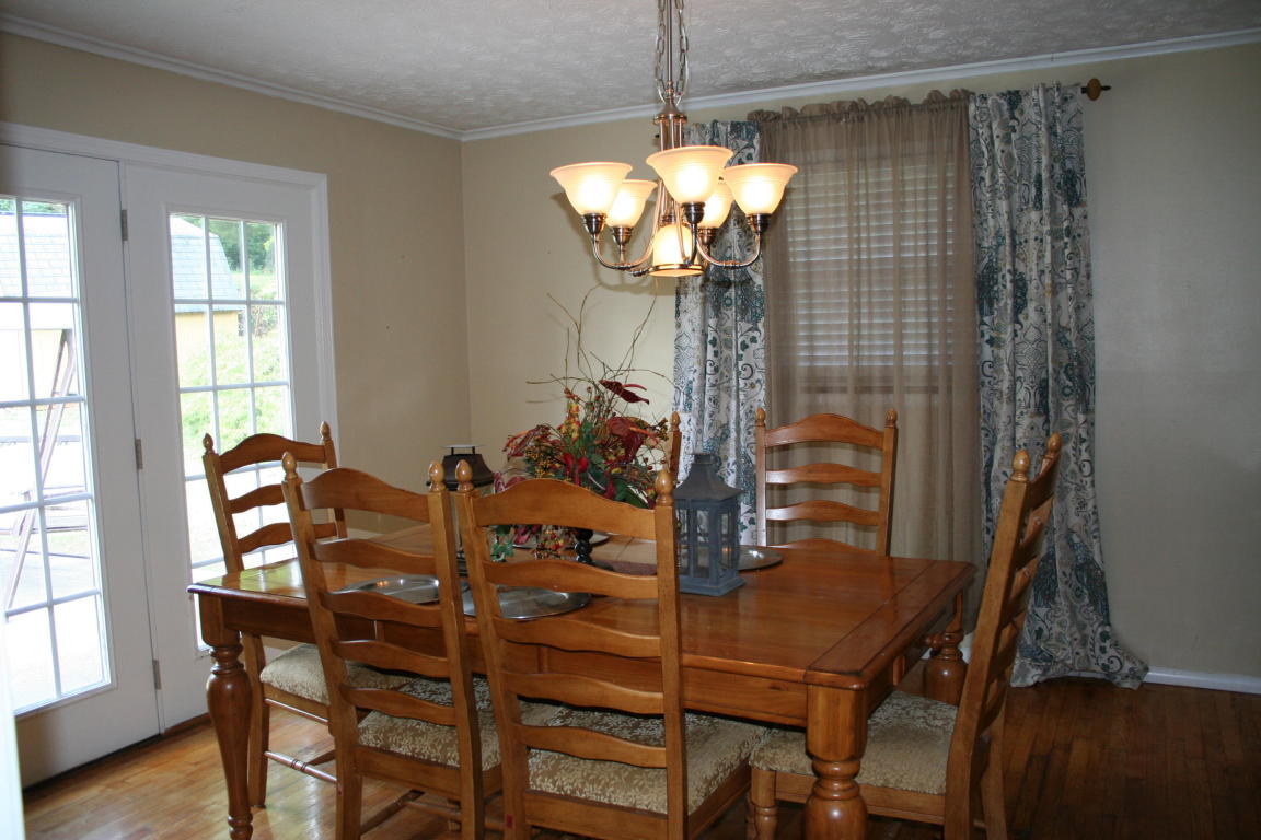 325 Irwin Rd, Powell, TN 37849 photo 10
