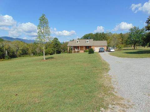 223 Cadle Ln, Harrogate, TN 37752 photo 2