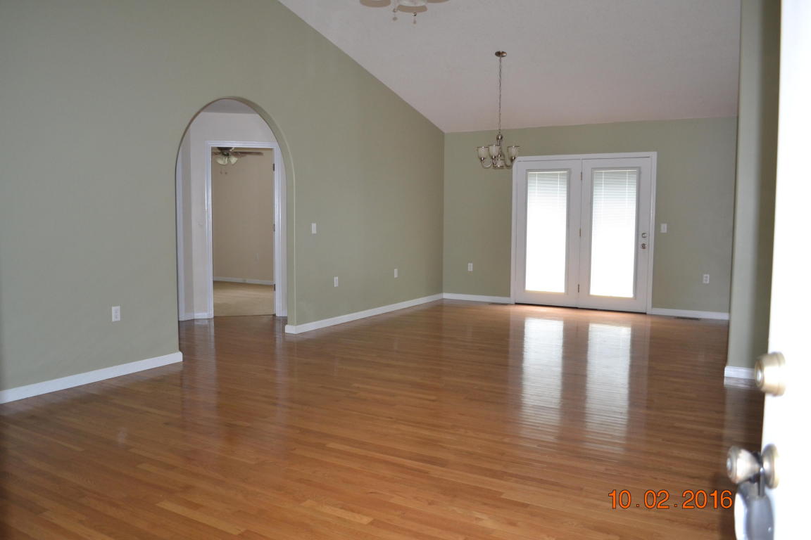 203 Frontier Dr, Grimsley, TN 38565 photo 2