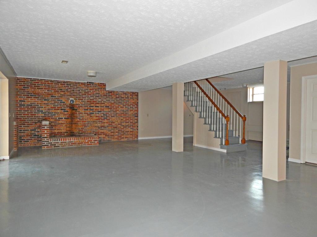 527 E Cunningham St, Alcoa, TN 37701 photo 18