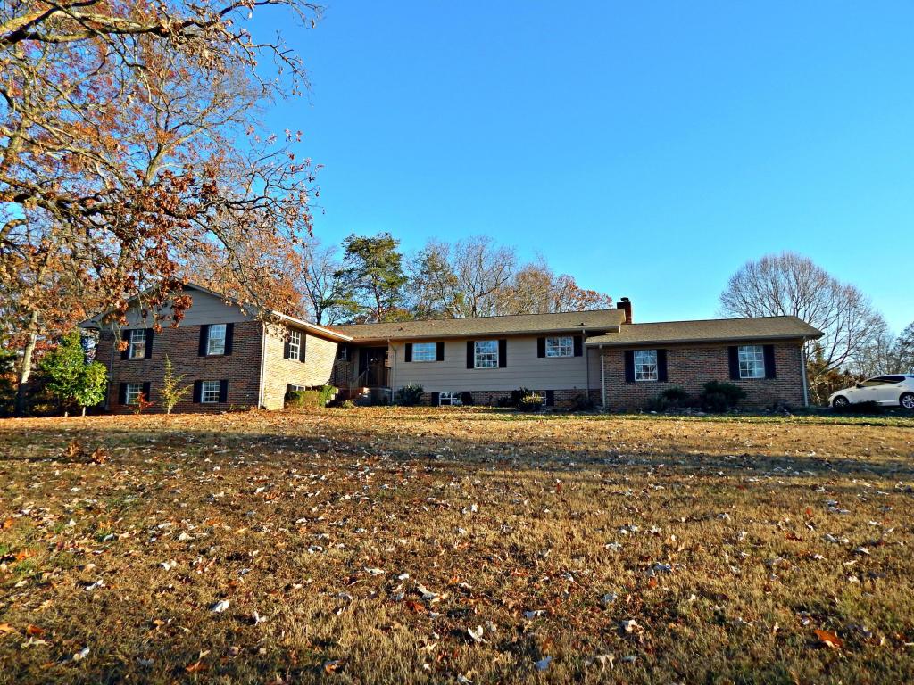 527 E Cunningham St, Alcoa, TN 37701 photo 1