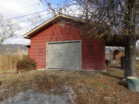 455 Nash Mill Rd, Ewing, VA 24248 photo 6