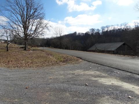 455 Nash Mill Rd, Ewing, VA 24248 photo 2