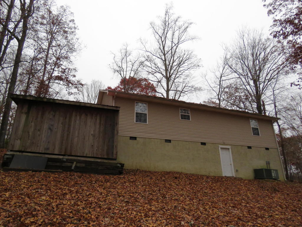 111 Cooper Dr, Clinton, TN 37716 photo 12
