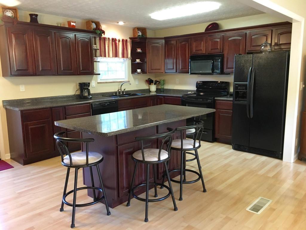 1964 E Wolf Valley Rd, Heiskell, TN 37754 photo 4