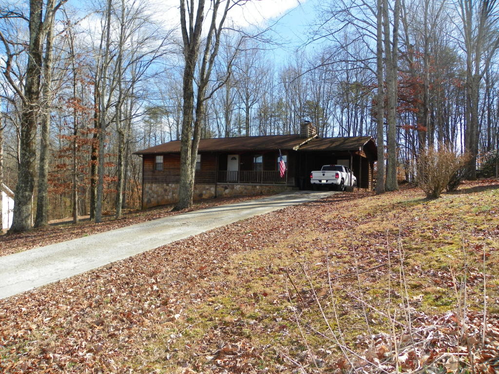 174 White Loop Rd, Clinton, TN 37716 photo 1