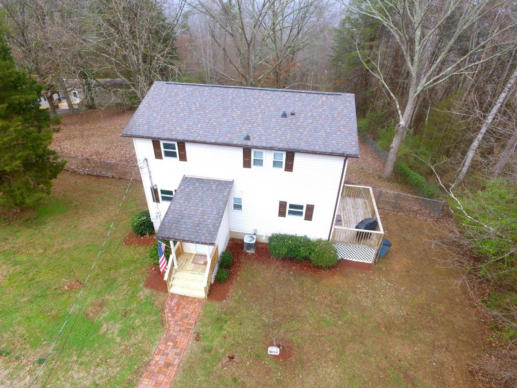 178 Moore Ln, Powell, TN 37849 photo 3