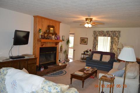 1046 Pine Rdg, Clarkrange, TN 38553 photo 6