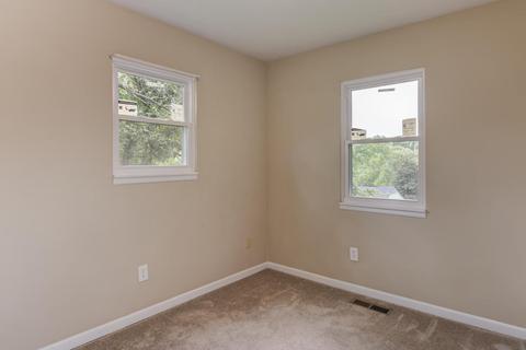 105 Jay Ln, Oak Ridge, TN 37830 photo 8