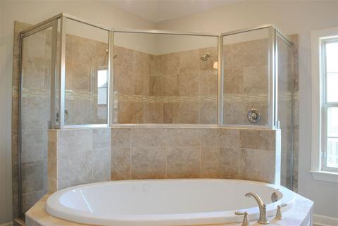 8747 Brunswick Forest Cir, Bartlett, TN 38133 photo 14