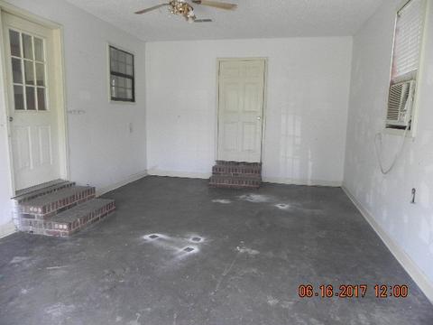 396 Junior Dr, Covington, TN 38019 photo 2