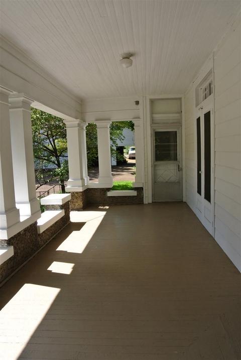 611 Maple St, Covington, TN 38019 photo 4