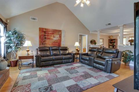 128 Susan Cir, Drummonds, TN 38023 photo 2