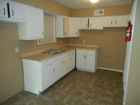2301 Celeste Dr, Memphis, TN 38127 photo 5