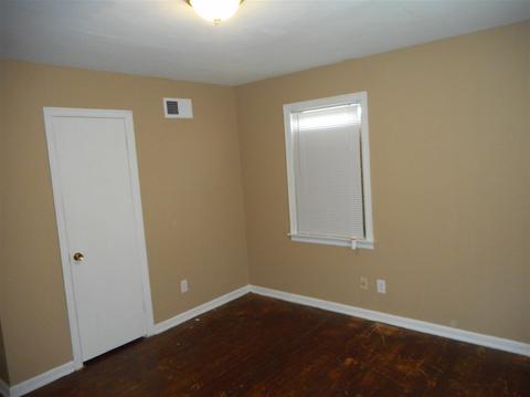 2301 Celeste Dr, Memphis, TN 38127 photo 9