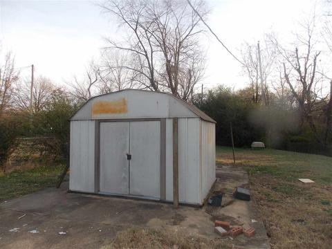 331 Dixie Rd, Memphis, TN 38109 photo 4
