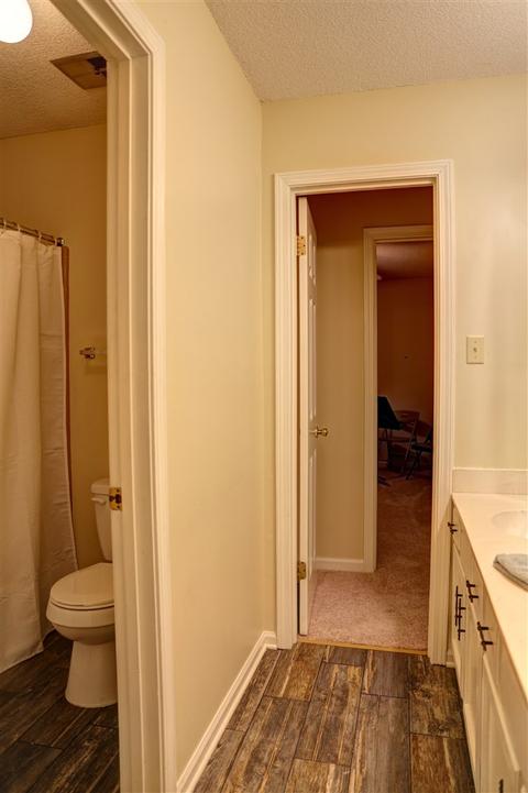 7902 Cloverbrook Ln, Germantown, TN 38138 photo 16