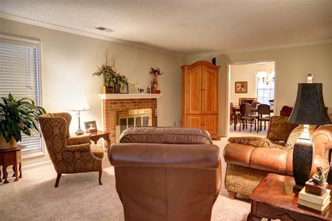7902 Cloverbrook Ln, Germantown, TN 38138 photo 3