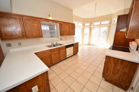 2640 Bay Pointe Cir E, Memphis, TN 38128 photo 4