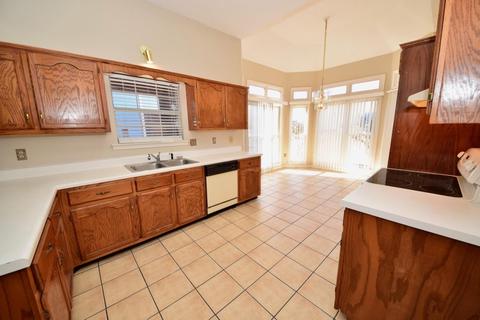 2640 Bay Pointe Cir E, Memphis, TN 38128 photo 5