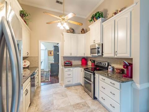 6677 Willow Break Dr, Bartlett, TN 38135 photo 9