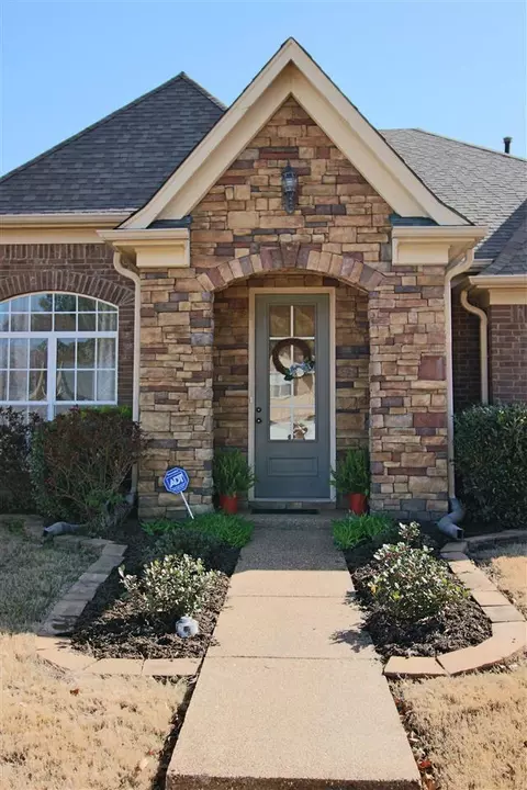 5784 Bedford Loop E, Southaven, MS 38672 photo 2