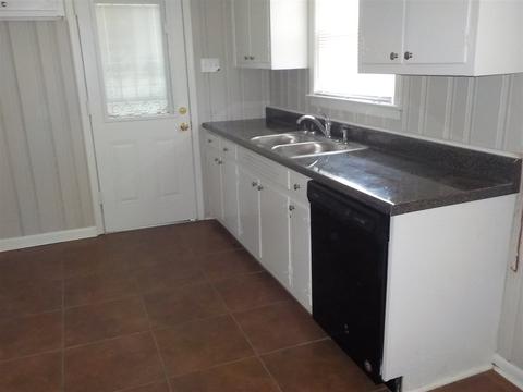 934 E Holmes Rd, Memphis, TN 38116 photo 6