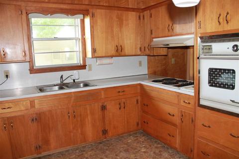 1824 Mcwilliams Rd, Covington, TN 38019 photo 3