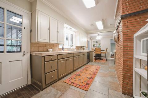 391 Erwin Dr, Memphis, TN 38117 photo 8