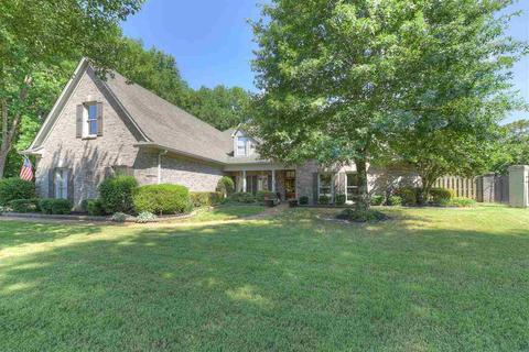 1701 Dymoke Dr, Collierville, TN 38017 photo 1