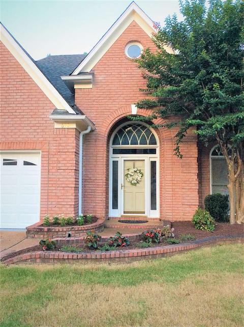 650 Warwick Oaks Ln E, Collierville, TN 38017 photo 2