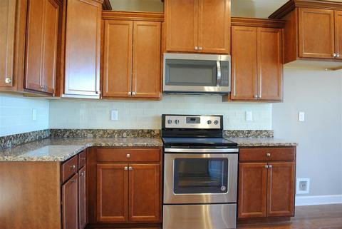8764 Brunswick Forest Dr, Bartlett, TN 38133 photo 2