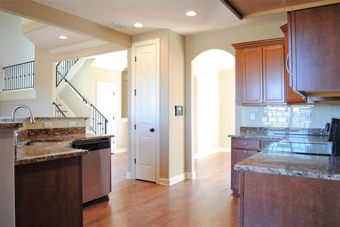 8764 Brunswick Forest Dr, Bartlett, TN 38133 photo 3