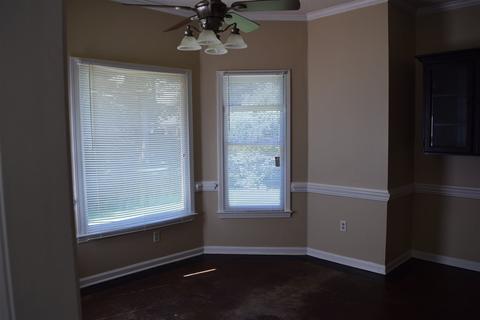 8727 Raspberry Ln, Memphis, TN 38016 photo 4