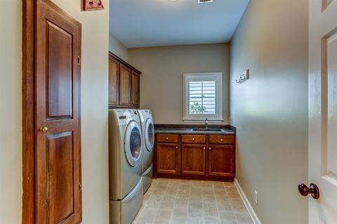 9562 E Shelby Dr, Collierville, TN 38017 photo 11