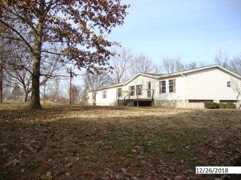 896 Erwin Rd, Covington, TN 38019 photo 2