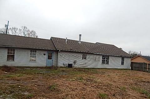 82 Hidden Valley Dr, Jackson, TN 38305 photo 2