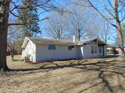 1327 Walters St, Covington, TN 38019 photo 4