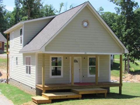 135 Bogey Loop, Counce, TN 38326 photo 1